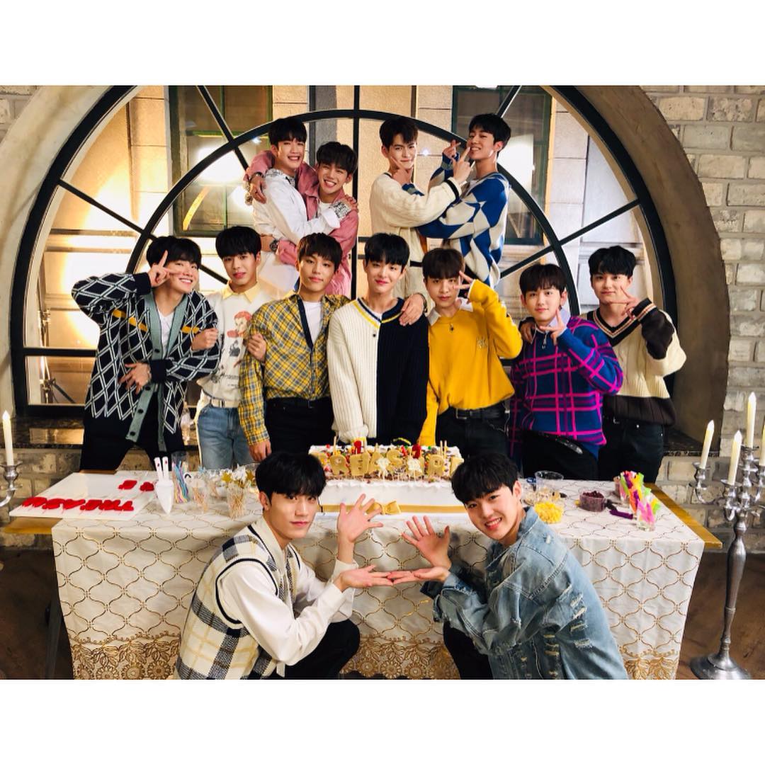 JihoonFrance's tweet photo. - UPDATE INSTAGRAM 14.02.19 - 

💎Le premier Vlive de Treasure13, nous espérons que tout le monde a apprécié💎
S'il vous plaît attendez avec impatience à l'avenir 🎇

Credit: treasure13_official 
Trad: @/T13_Trans et Park Jihoon france https://t.co/fxP6N8SXTq
