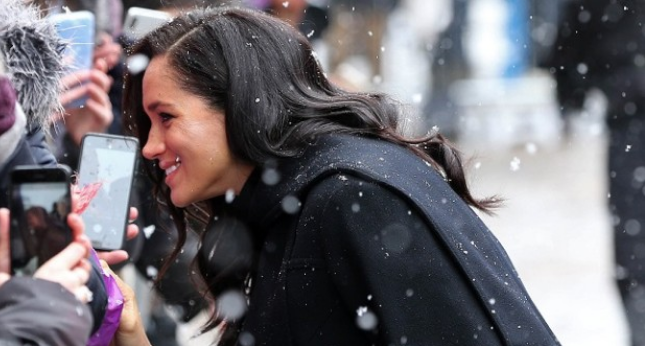 FMDOS's tweet photo. ¡Meghan Markle está a pocas semanas de dar a luz!
 #14FMDOS 💜 https://t.co/gF15M48wIa https://t.co/zSrDc5GQIe