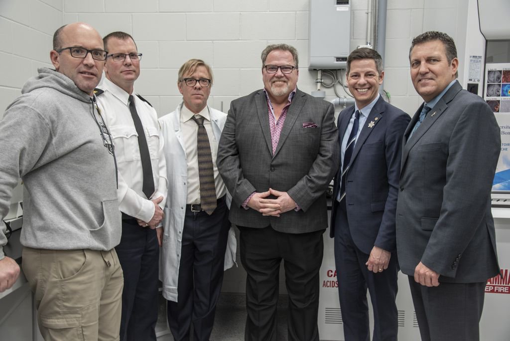 BrianTDBowman's tweet image. This year's @WPSHalfMarathon will raise funds for @CancerSocietyMB &amp;amp; important brain cancer research being conducted by @usask's Dr. C. Ron Geyer. Pleased to join today's kickoff and to be participating again this year! @wpgpolice @ustboniface @Min_CliffCullen #WPSHalfMarathon