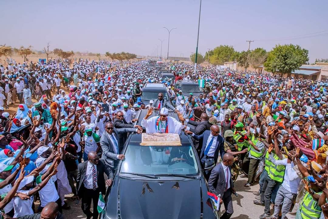 cbngov_akin1's tweet photo. Ladies and gentlemen, this is how we rapped our next level campaign in Katsina today.
PMB attends Campaign Rally in Katsina State on 14th Feb 2019,
#PMBinKatsina
#NextLevelNigeria
#VotePMBPYO
#Fourplus https://t.co/FzEFE527HE