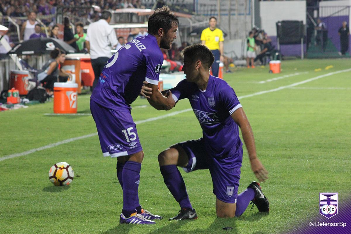 De cruzarlo en la escuelita del Profe Santos a compartir la banda derecha en el #Franzini. Abrazo <a href="/emabeltran4/">Emanuel Beltrán</a>, arriba nosotros!💪🏼
