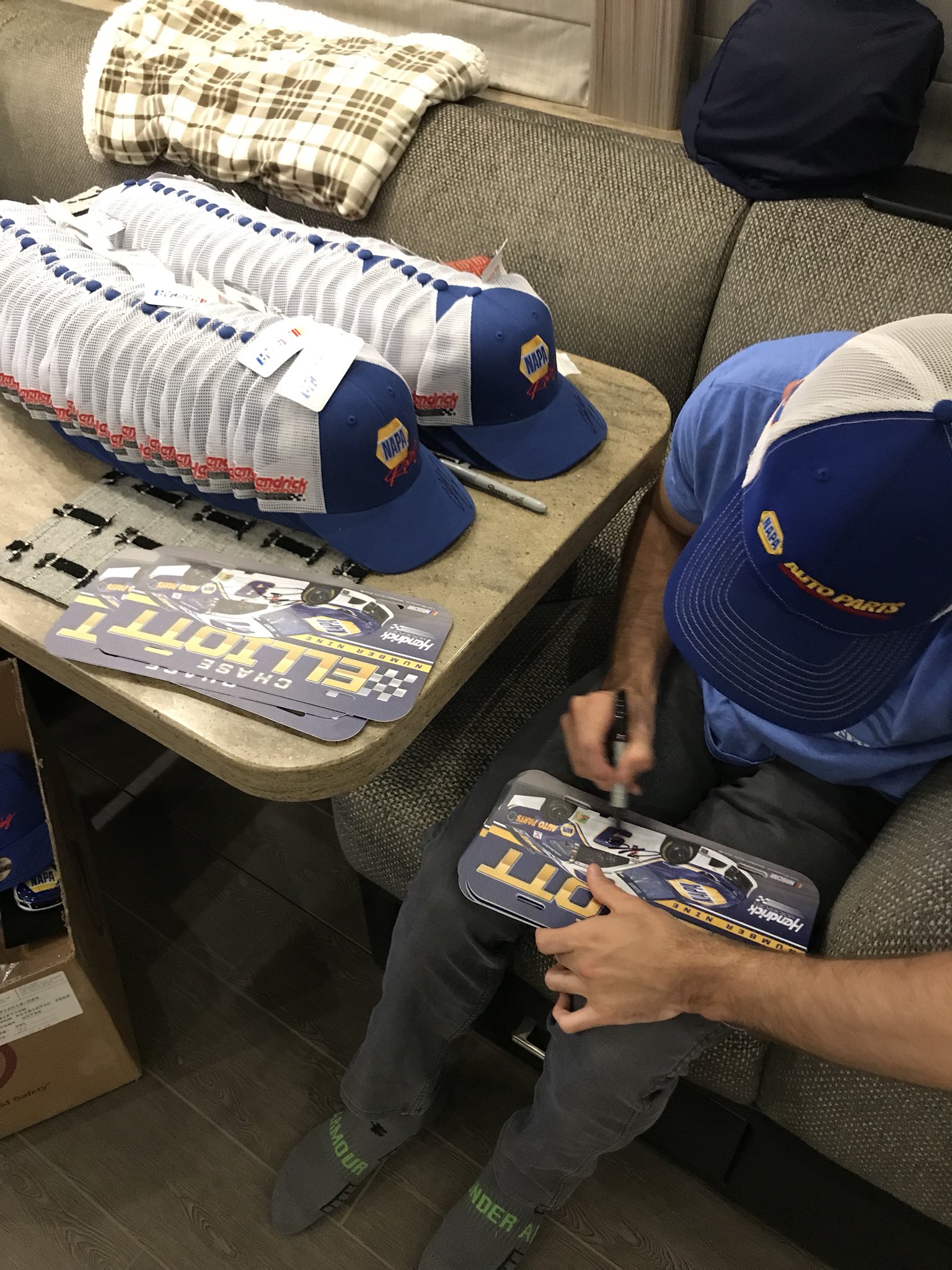 chase elliott merchandise