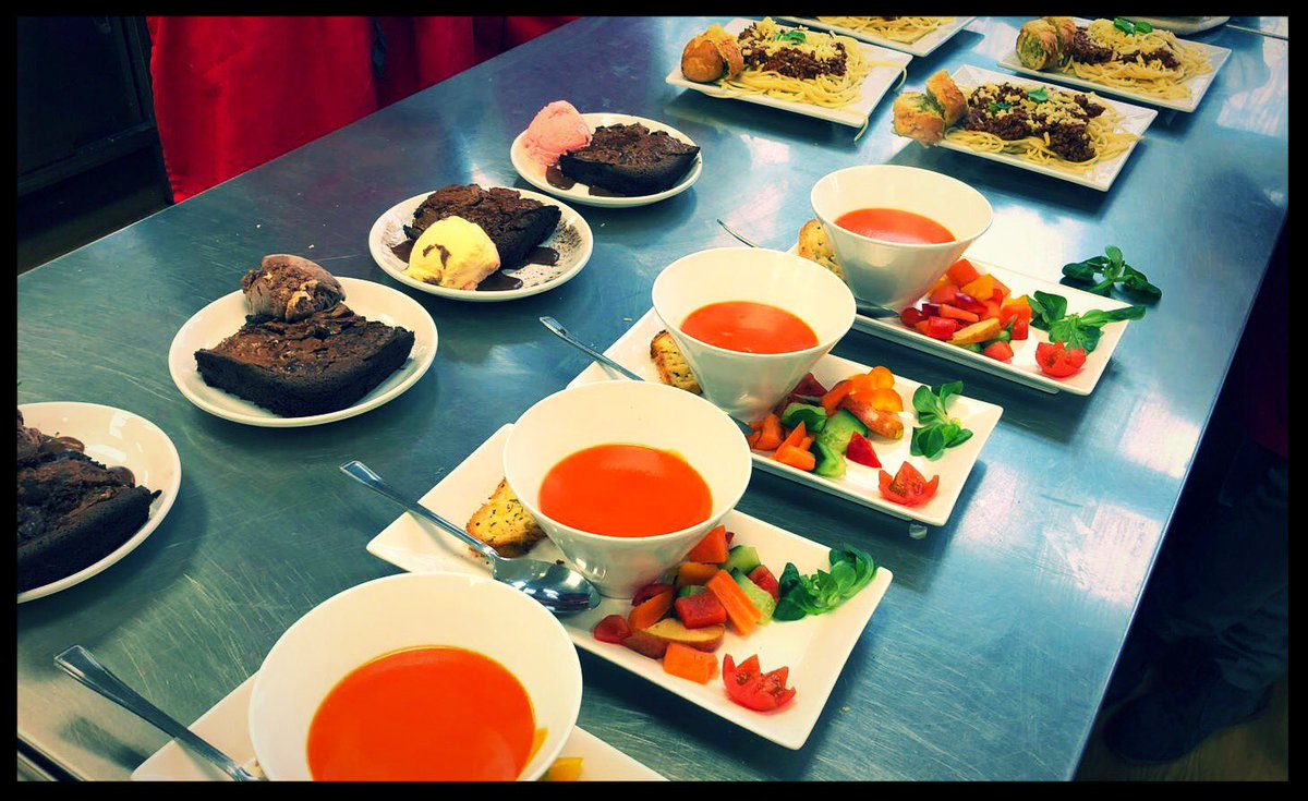 netherstowe's tweet photo. Fantastic cooking skills demonstrated by our #netherstowesixthform during PSHE day! Who knew they were so talented! #lifeskillsteam #livingonabudget #gettingreadyforuni #sixthform https://t.co/WhDWtbaOtR