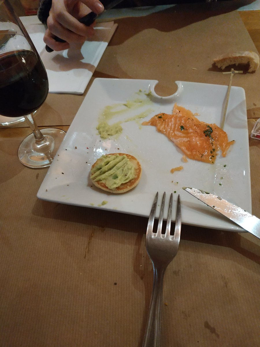 Un repas délicieux ce soir ✨
Merci énormément à <a href="/cheerupecm/">Cheer Up! ECM</a> pour le restaurant 🎲
Tout ça vient clôturer une opération Cupidon à <a href="/CentraleMars/">Centrale Marseille</a> de grande qualité 🔥
⚡ Désolé pour les photos, les plats sont entamés, c'était trop bon 😇