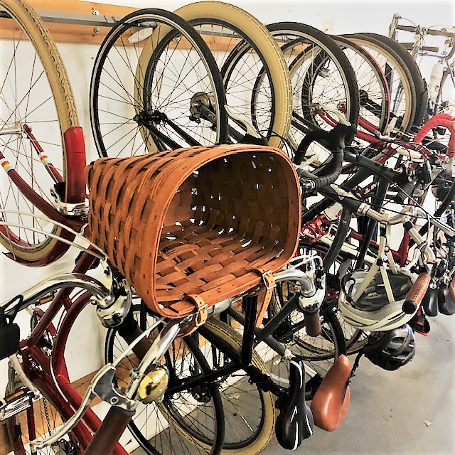 TechMDInc's tweet photo. The TechMDInc staff parking lot #gogreen #biketowork #bicycles #companyculture https://t.co/qosdCP75mw