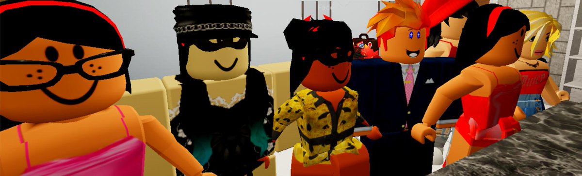 roblox_RRCC's tweet photo. Tonight a bunch of us went shopping to get our outfits for the dance on Saturday! Afterwards we went for a valentines meal. I love these guys soo much. Happy valentines day everyone! https://t.co/h5NbKp8A61