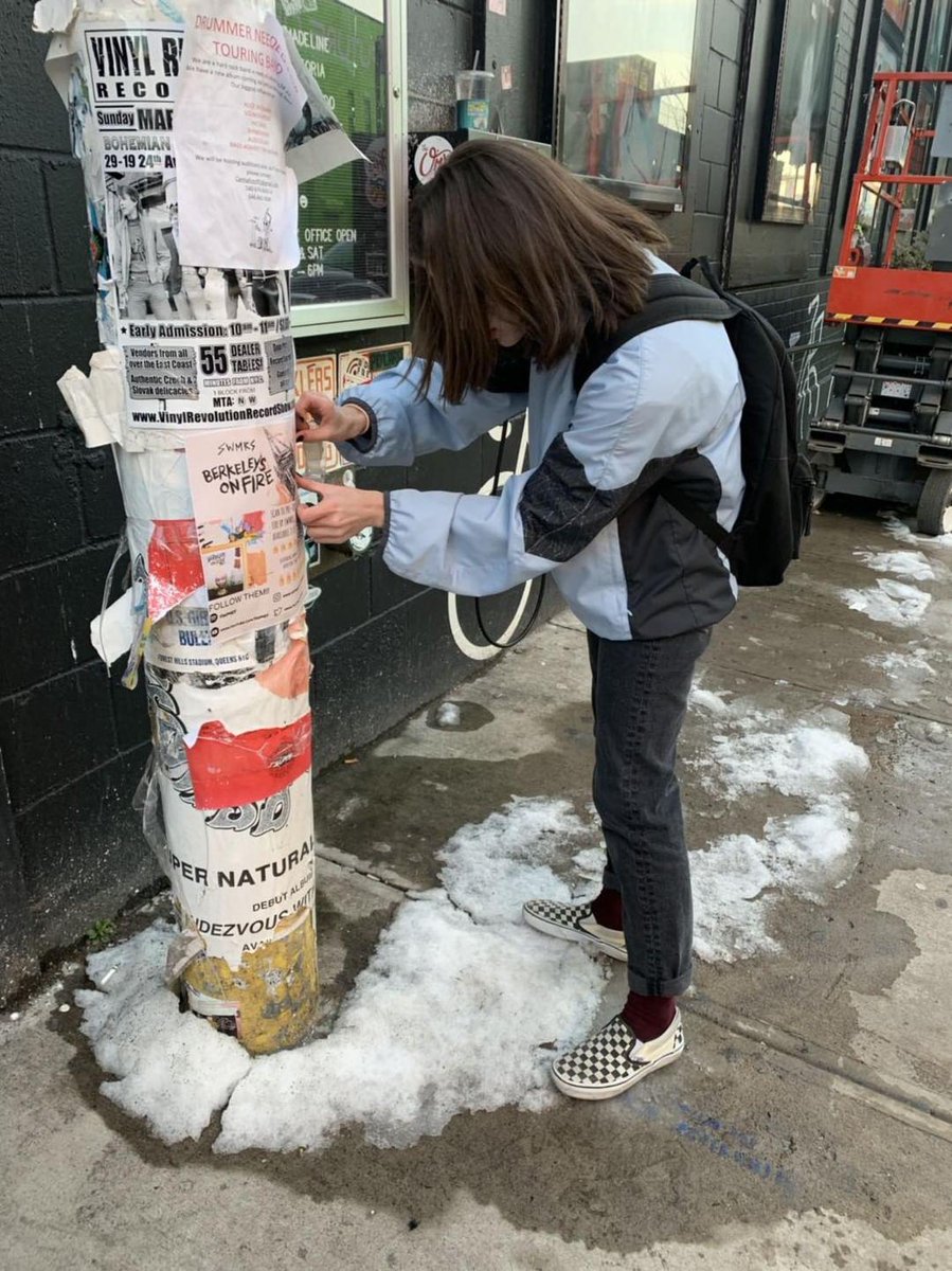 V3333333V's tweet photo. spent berkeley's on fire eve hanging up @swmrs flyers with @woamarii !! #WeekOfBOF https://t.co/gFrmMzbH3S