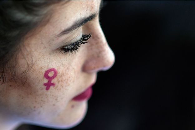 StopAbilify's tweet image. Ce vendredi et samedi on dénonce les violences faites aux femmes ? RT si vous participez ! Vous pouvez témoigner je relaierai (RT)

▶️stop-violences-femmes.gouv.fr  ◀️

Levons le Hashtag jusqu&apos;en haut des TT (Tendances) de Twitter

▶️#ViolencesFaitesAuxFemmes◀️

🧡👍

A ma mère...