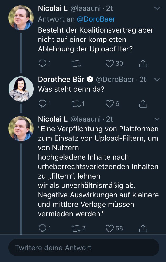 Katharia408's tweet photo. Wenn die Staatsbeamtin  Dorothee Bär im Bundeskanzleramt für Digitalisierung fragen muss, was im Koalitionsvertrag steht.

#Artikel13 https://t.co/8cLSPBzjzI
