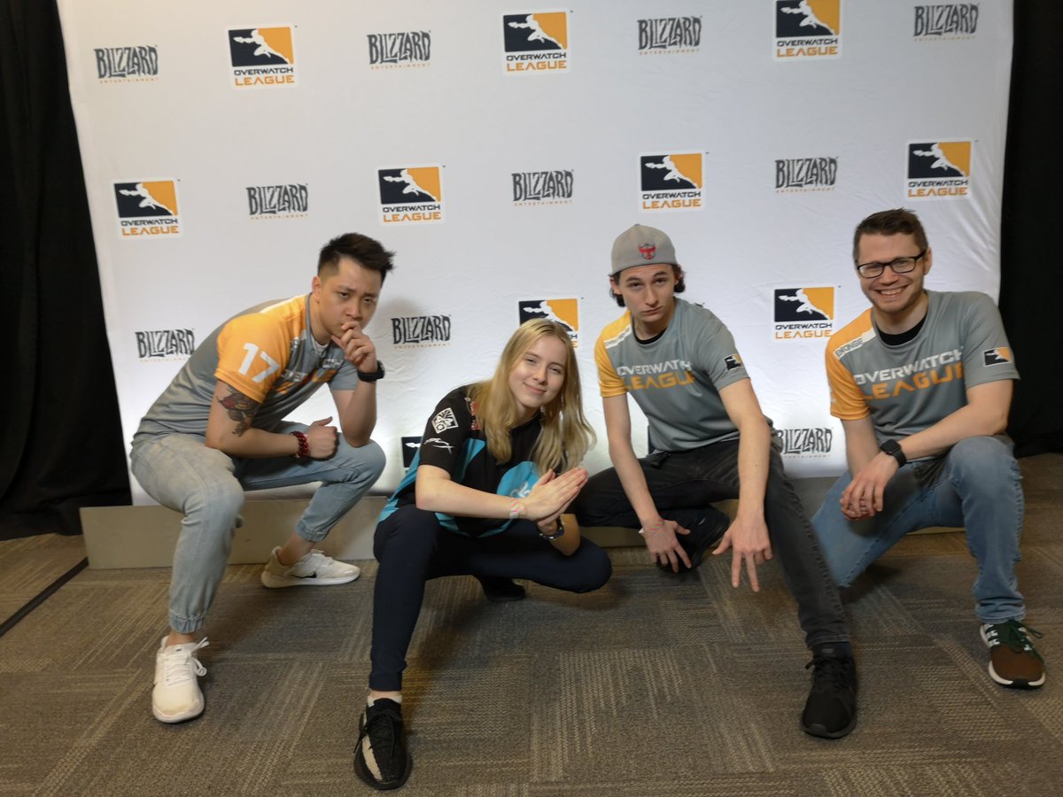 Power poses ONLY 😈 @emonggtv @Jared_Gilmore @C9Aspen