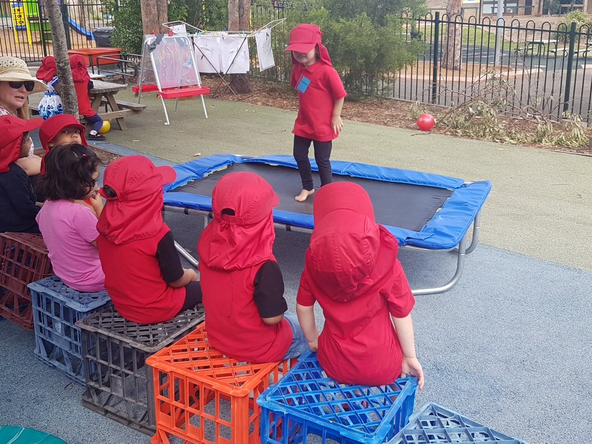 Taking turns and counting jumps in Preschool 🤗 #play