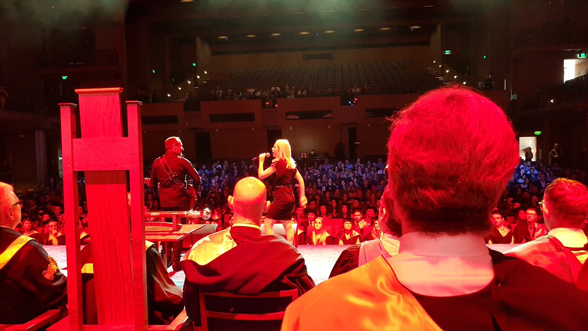 digitalzones's tweet image. Was great to hear after yesterday's #deakingrad ceremony that some Comms students had also thought to themselves 'what a great opportunity to make some media!!' It only takes an instant to apply the technology; it more so comes down to the instinct of when to use it... 👨‍🎓👩‍🎓