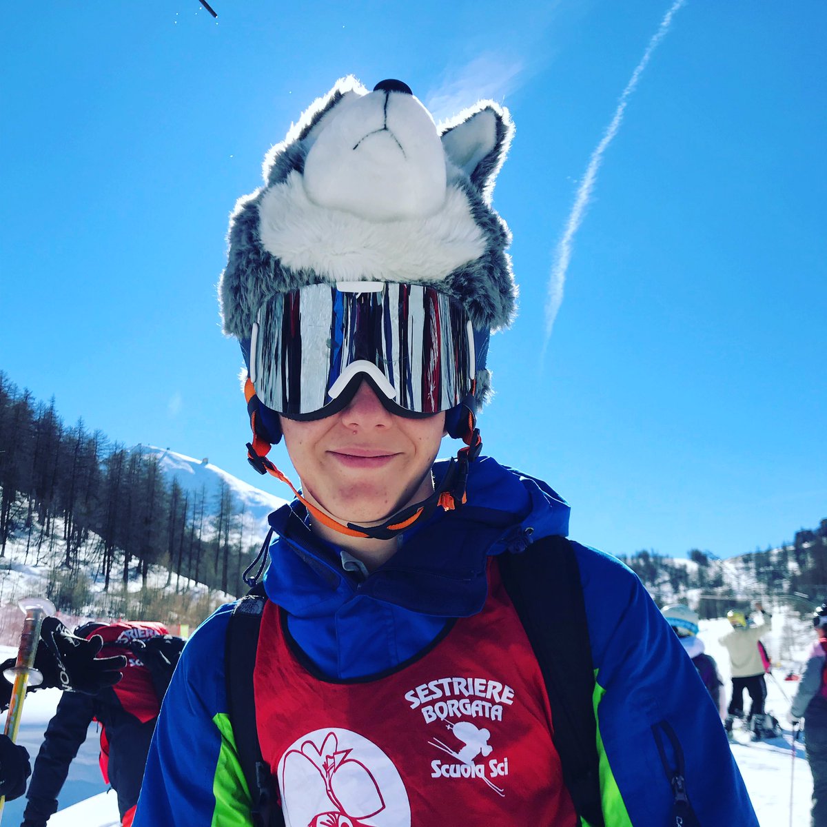 321skirep's tweet photo. One of the @wyedean_school students rocking their ‘dope of the day’ hat! 😂 #skiing #sestriere #skiing2019 #studentski #italyski #ski #italy #schoolskitrip #321ski #sestriere #schoolskitripcompanies https://t.co/wPKkAS7VE5