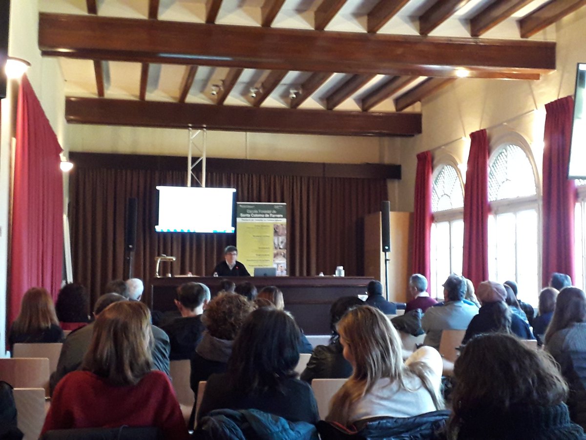 EAMasBove's tweet photo. Cal estudiar i analitzar l'actualitat de la formació, per a crear les noves línies de treball en la formació professional contínua en el sector agroalimentari.
Avui jornada a l'Escola Agrària de Sta. Coloma de Farners.
Partida de l'estudi de #EduardTrepat de #FundacióMónRural https://t.co/WZ0L4ksRK6