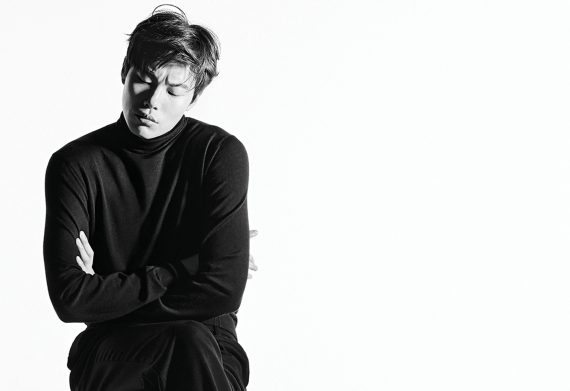 영화 <돈>으로 돌아오는 류준열 필모그래피 (출처 : 왓챠플레이 | 네이버 포스트) http://naver.me/Fxj8oIIXTranslate post