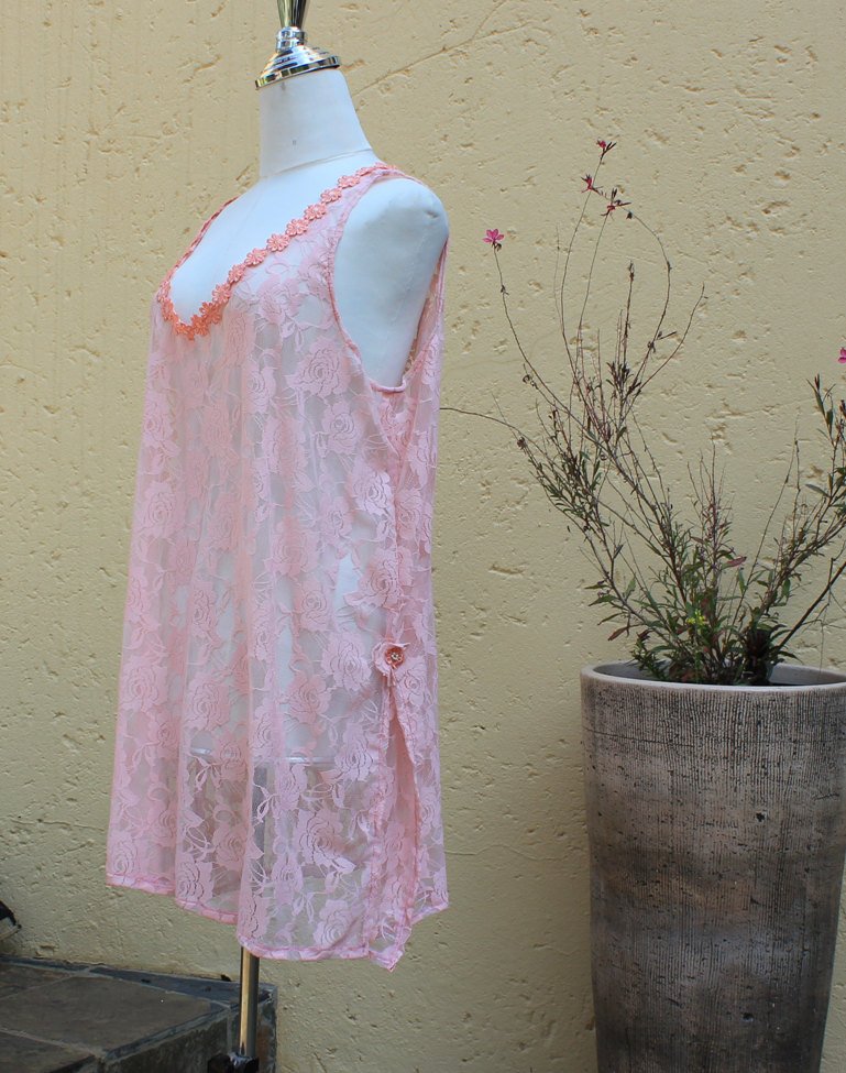kennainafrica's tweet photo. Lace top , Layering top , Loose fitting top , Summer lacy top , Soft layering top , Boho style , Maternity top. https://t.co/xbQNhdVI2A #Handmade #KennaInAfrica #Etsy #MaternityTop https://t.co/vrNLZw9KLW