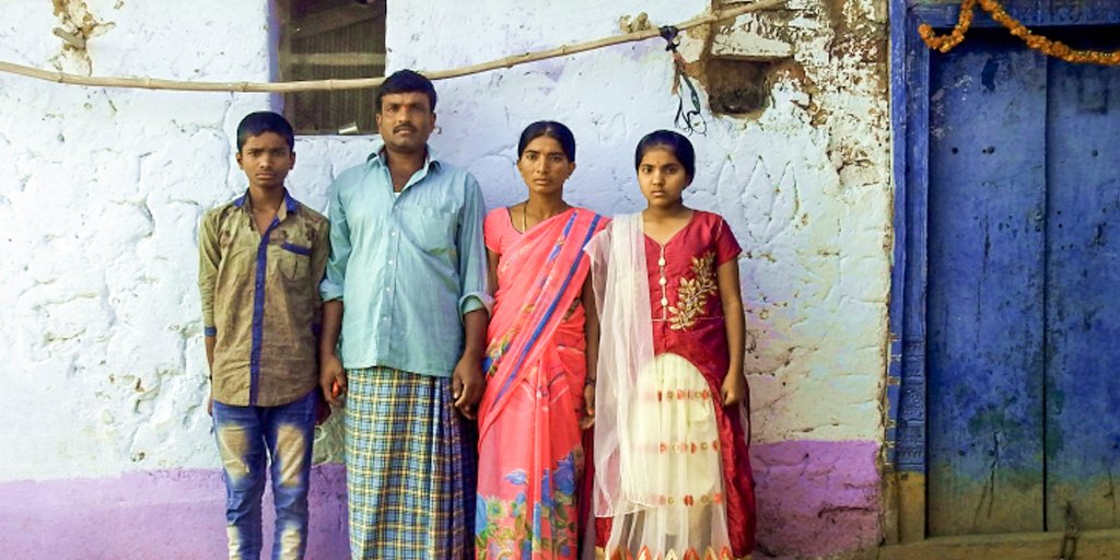 ril_foundation's tweet photo. Kishan Rao, a farmer from #Telangana, was able to earn a profit of more than Rs. 5,000 by selling his soybean produce directly to the #RF supported Kamareddy Farmer Producer Company. He also saved substantially on input expenses by buying them from the FPC. #RFEnhancingLives https://t.co/KKp5husyxH