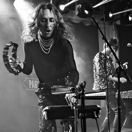 MusicNewsWeb's tweet photo. https://t.co/cGbkkwFHAS Diskopunk #review #HoxtonBarandKitchen #Diskopunk - Hoxton Bar & Kitchen, London https://t.co/9aDoU0YiXy https://t.co/6ep4T8Kgow