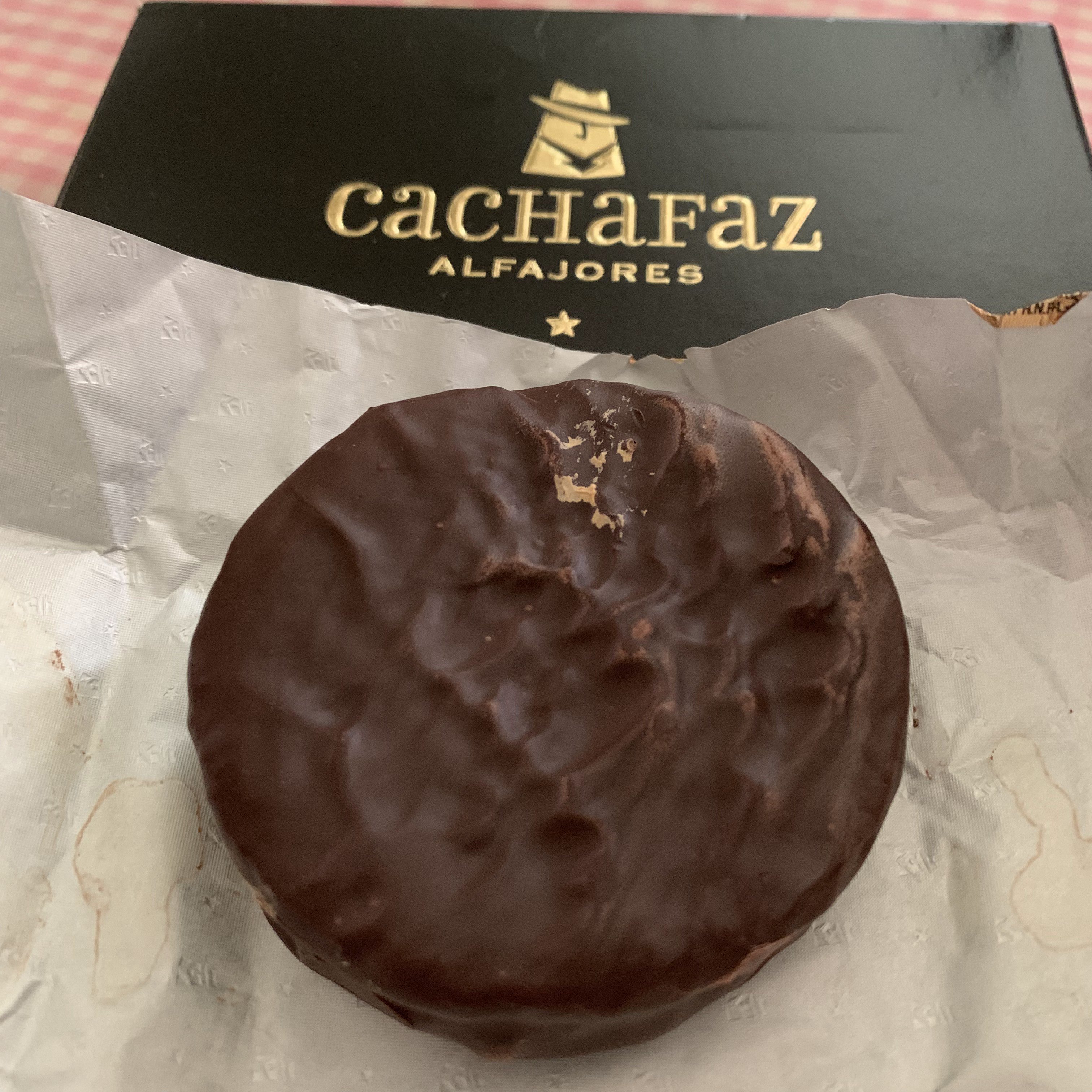 アルゼンチンタンゴ Akiyoshi ラ バルドッサ Foodtravel Info このcachafazですが アルゼンチンでアルファーフォーレスは Havanaという会社がもともと有名でしたが チェーン店化して広まるにつれてクオリティが下がり そこでhavanaの創始者たちが新た