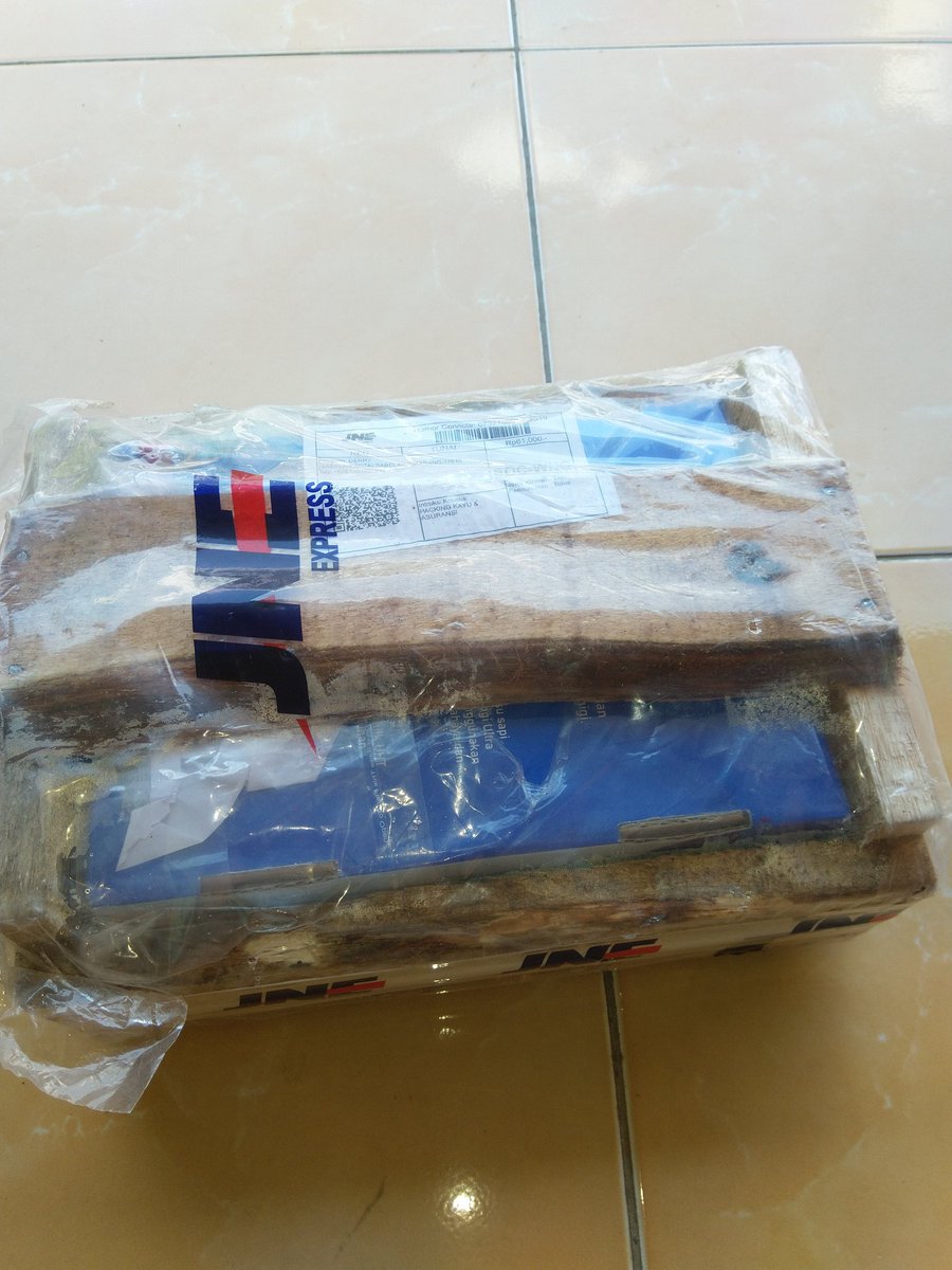 Terimakasih @PejuangKuis hadiah smartphone kerennya sudah aku terima ,,keren banget ,,suka dengan hpnya
Buat Pejuang kuis semoga semakin banyak sponsor
Sering mengadakan kuis dengan hadiah Smartphone
Buat adminya semoga rejekinya semakin lancar & Sukses selalu ππππ