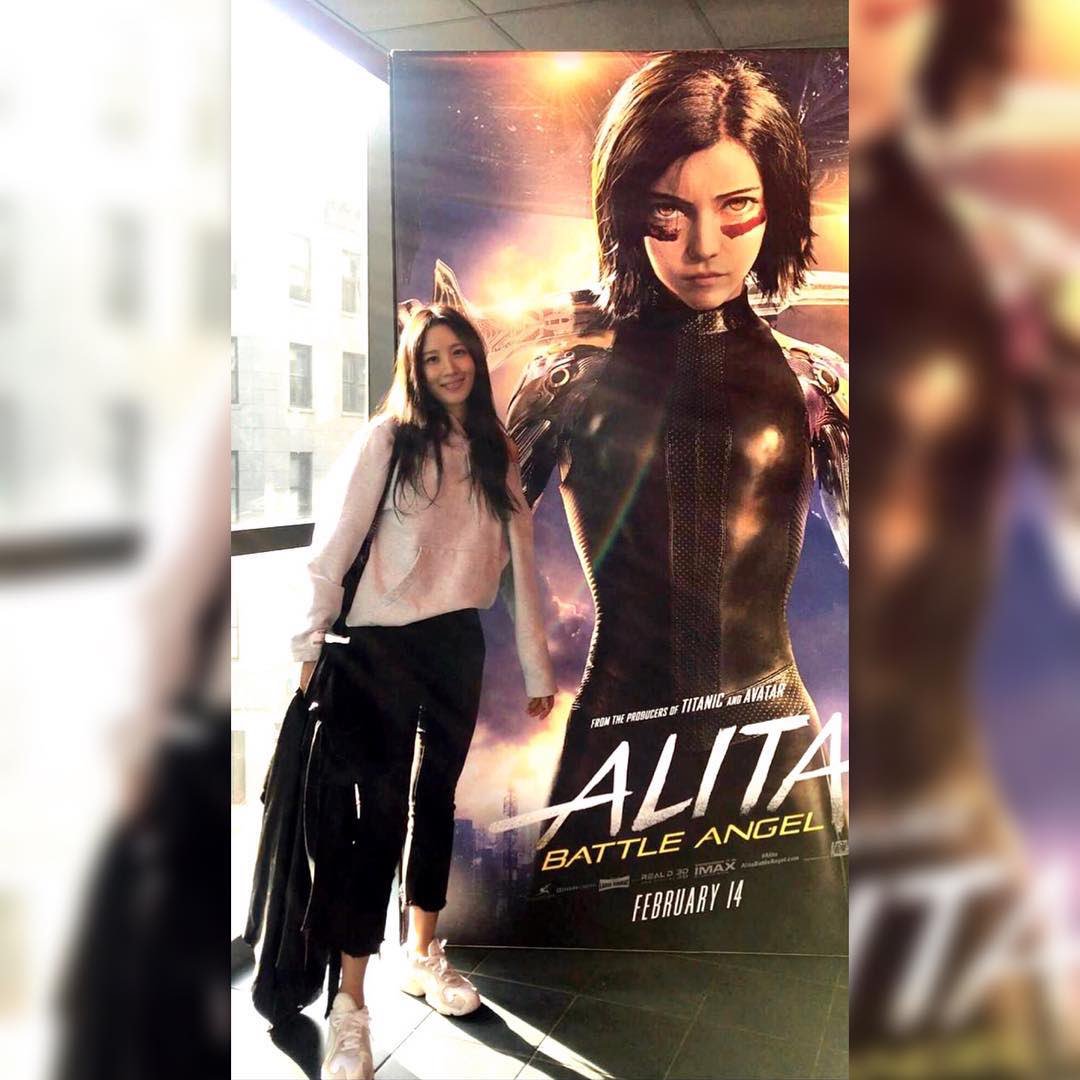 brendamzth's tweet photo. Claudia Kim หรือนากินี ไปดู Alita มาแล้วแท็กถึง Rosa ด้วย

ผดล.ใจบางมากเพราะติ่งทั้งคู่ 😭😭 https://t.co/g8sojMRM4C