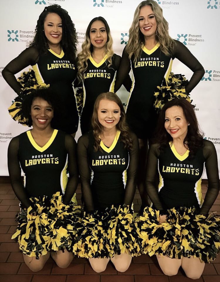 HoustonLadyCats's tweet image. LadyCats helping with Prevent Blindness fundraiser. We had a great time!

It was a privilege performing for you @preventblindess thank you for having us!

#brewforvision #danceforacause #houladycats #houstonladycats #hou #procheer #prodance #usamlrcheer #usmlr #mlr #gocatsgo
