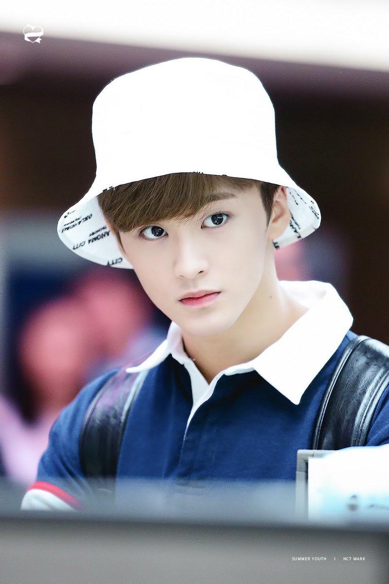 littlenct_'s tweet photo. นี่คือลัทธิน้องมาร์คใส่หมวกบักเก็ต always and forever แพ้มากกแบบไปไหนไม่ได้ https://t.co/5LZeSTxboK