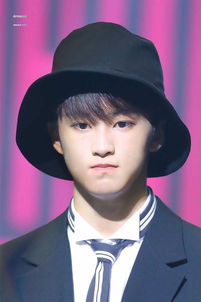 littlenct_'s tweet photo. นี่คือลัทธิน้องมาร์คใส่หมวกบักเก็ต always and forever แพ้มากกแบบไปไหนไม่ได้ https://t.co/5LZeSTxboK