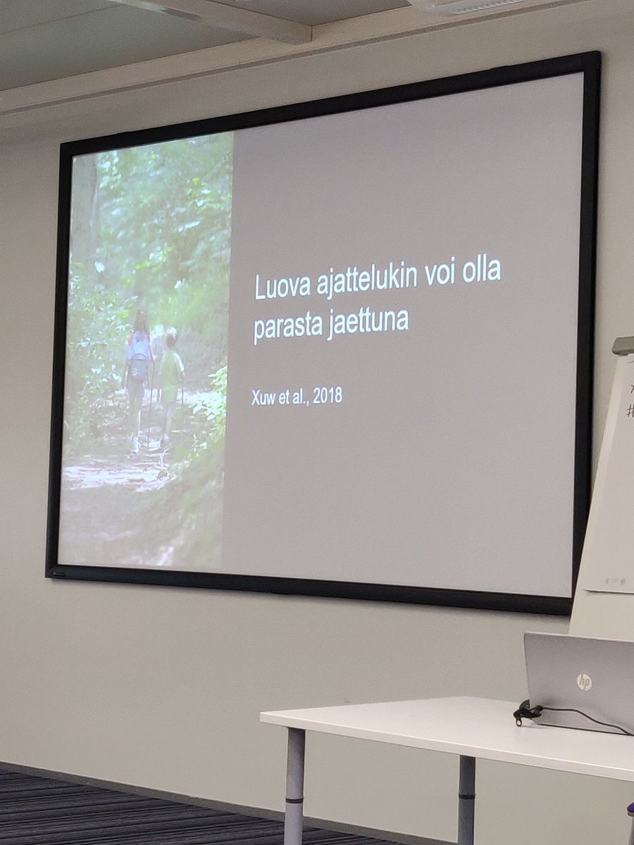 henkkaskytta's tweet photo. Lohdullista tietoa luovuudesta. Kaksi vähemmän luovaa ihmistä on yhtä luovia kuin kaksi erittäin luovaa ihmistä. Ja kaksi ihmistä on luovempia kuin yksi. MOT. #ajatustyö #luovuus #Heltti #tpevents #tpbb #TechopolisKuopio https://t.co/t69afw0zhu