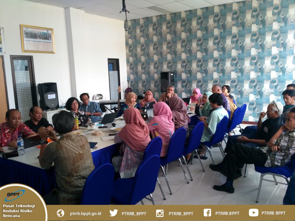 PTRRB_BRIN's tweet image. Jurnal Club Jumat 22 Februari 2019 berTema &quot;Kota Tangguh Bencana&quot;, dengan presenter Ibu Dwi Abad Tiwi
#bppt_ri #TPSA_BPPT #PTRRB