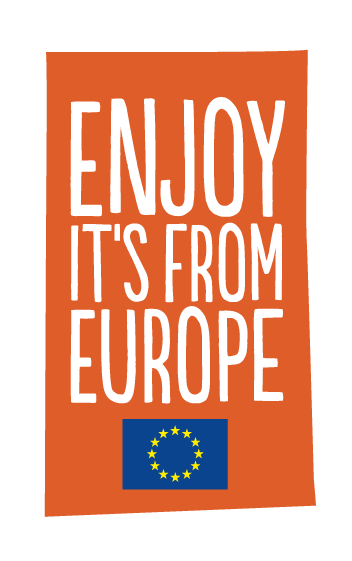 FruitvegEUROPE's tweet photo. 🇪🇺🍌: Plátano europeo, un cultivo que hay que proteger".
La cultura del plátano: un verdadero modelo social en nuestros territorios.

Exotic Taste of Europe: campaña de sensibilización sobre el sello RUP 
via - https://t.co/ecVIwAkxir 

We❤️🇪🇺🍌

#APEB #UGPBAN #ASPROCAN #GESBA https://t.co/0nOBU2Rkhy