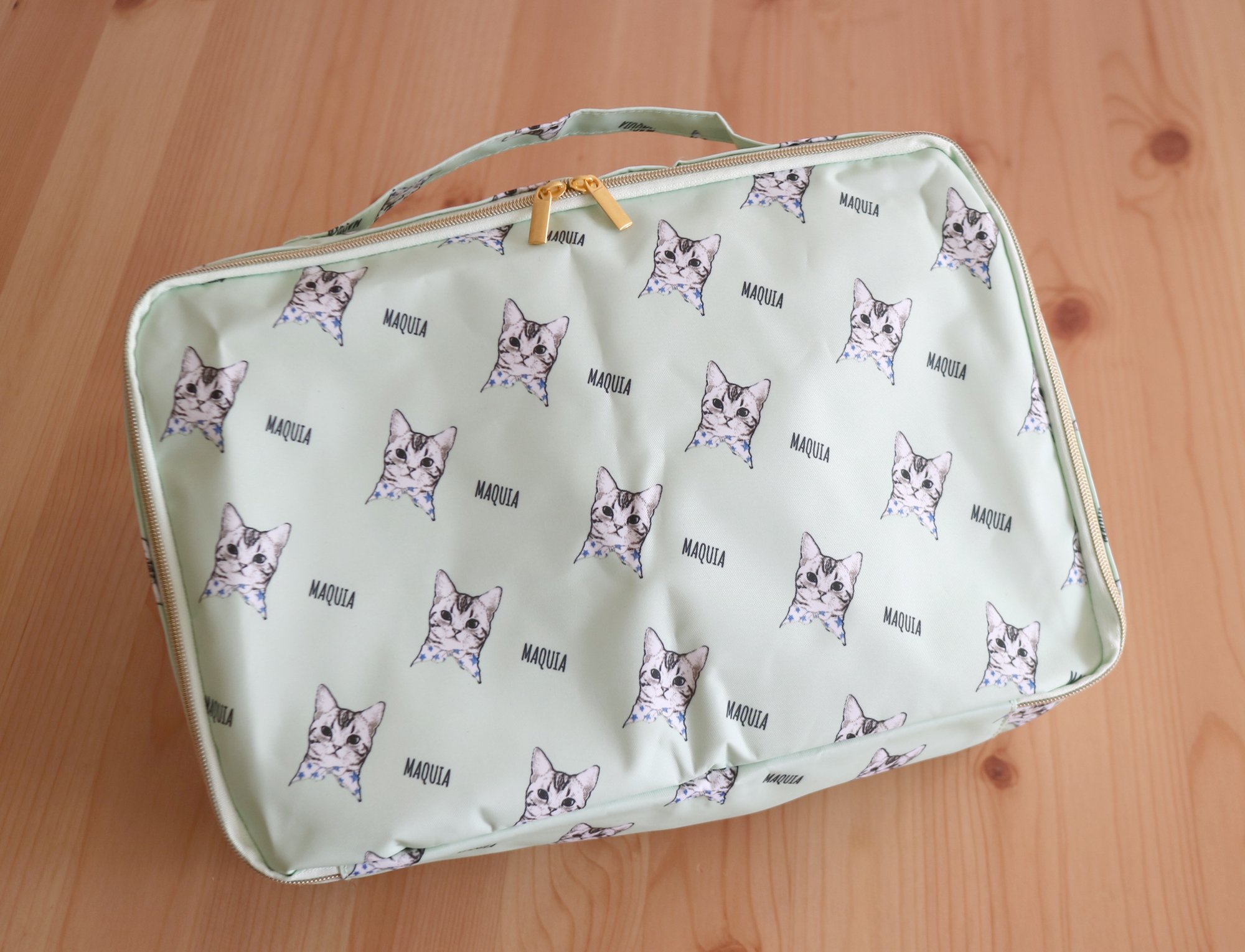 Twitter এ 雑誌付録ダイアリー Maquia 4月号 付録違い版 猫トラベルバッグ版 の付録 Bigサイズトラベルバッグを開封 内側に巾着つき 内ポケット2コも付いて 旅行やジムでも使いやすい形です 雑誌付録紹介ブログ T Co Xoudfchcug Maquia マキア