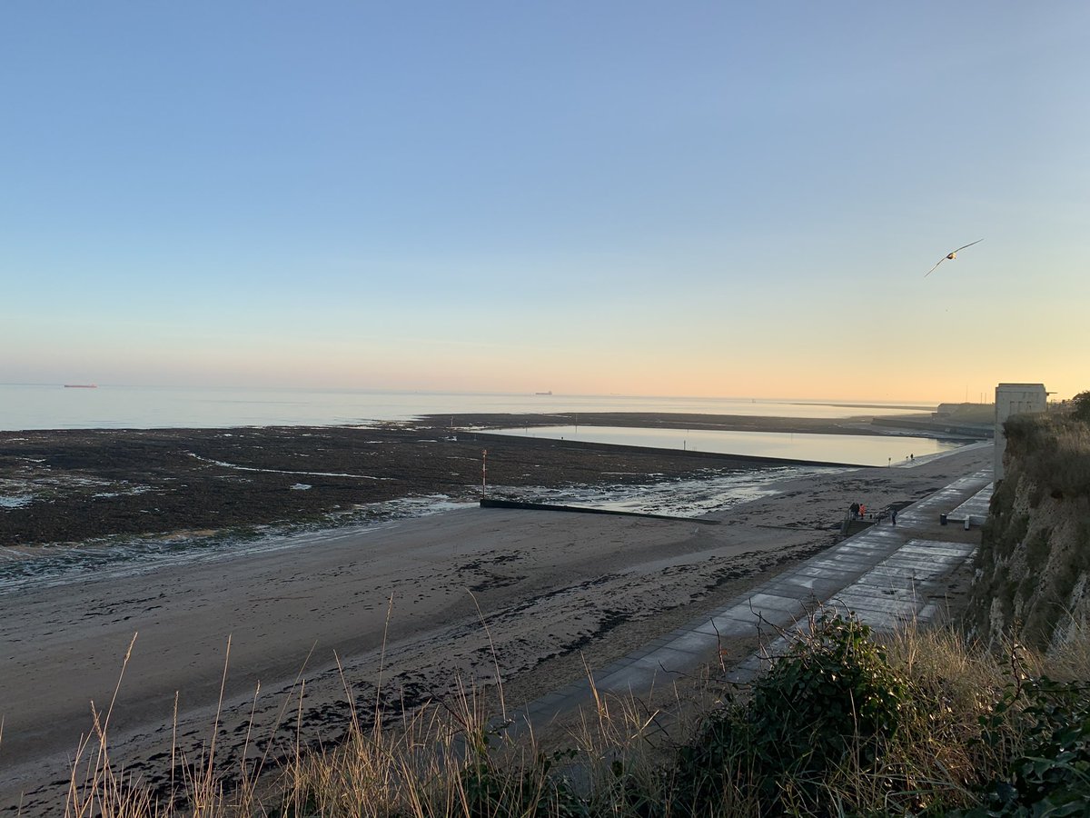 gbPizzaCo's tweet photo. What a morning! Happy Friday, #Margate! It’s gonna be a beauty. https://t.co/zb5CrCBcP2
