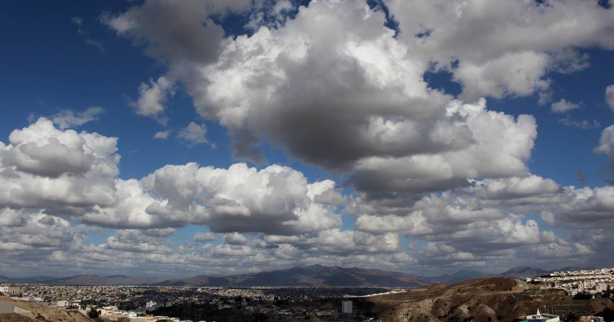 QueSignificaSC's tweet image. Que significa soñar con un día nublado: Soñar con un día nublado o soñar que el día esta nublado es un sueño muy frecuente, pues se basa principalmente en tus sentimientos. el significado del mismo podrá ser positivo o negativo dependiendo del desarrollo… dlvr.it/QzRBgL