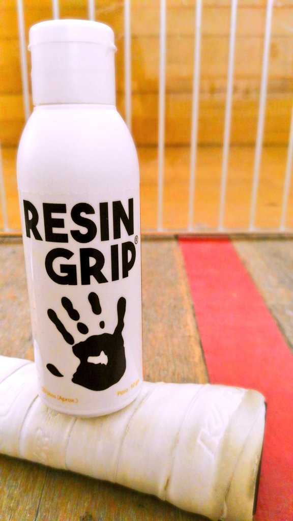 ¿Cuánto os suele durar un overgrip? 🤔
Con ResinGrip, no solo mejoras el agarre. También la vida útil de cualquier overgrip. 
Entra en ResinGrip.es y hazte ya con el tuyo.
#padel #squash #Tenis #remo 
#ResinGrip
#ElControlAlAlcanceDeTuMano 
#FelizViernesATodos