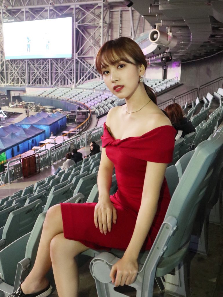 GGZONES's tweet photo. mina https://t.co/wl4M0fnPJr
