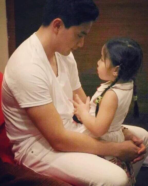 piecesofchi's tweet photo. @meychord This photo. ๐งก
#AskChi
#ALDUBPangakoNgPuso https://t.co/HKF5dGRrkS