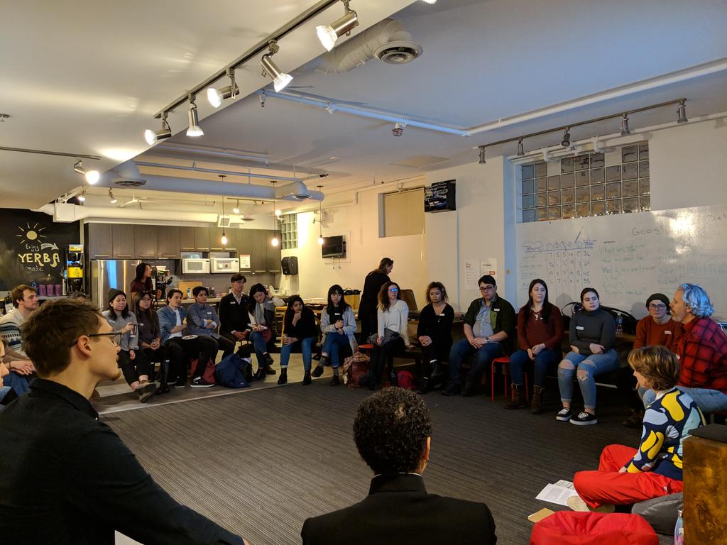 ContentQueen604's tweet photo. What a great crowd! Lots of energy at the first Future City Builders Vancouver event. #fcbYVR @fcbvancouver @EvergreenBC @EvergreenCanada https://t.co/2uRGhfrzKI