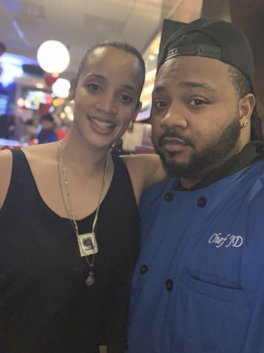 MrSwagSoHard13's tweet photo. Tonight i got the honor to cook for @sheisdash and she said the food was amazing Thank You #cheflife #ChefJD #trustmyprocess https://t.co/aVJd2k96lE
