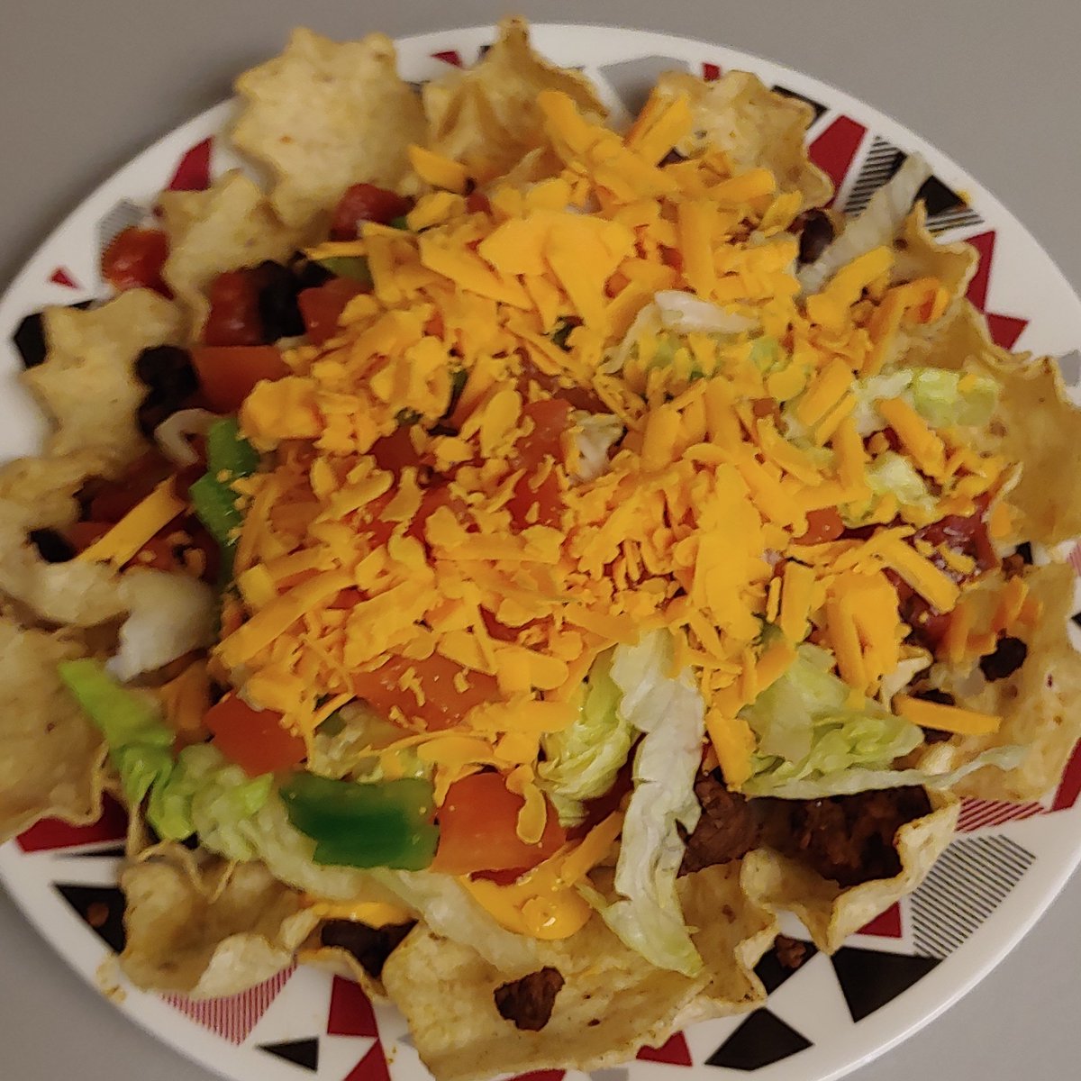 EE_Laura's tweet photo. What's better than nachos for dinner? 🤔 Leftovers!!! 🙃
.
#WhatsForDinner #BecauseImWorthIt #DoingItMyWay #BeyondTheScale #iTB #iTrackBites #NotADiet #Lifestyle #HealthyEating #Homemade #Nachos #18sp #HealthyNotBoring #FoodPorn #Foodie #LaurasKitchen #BonAppetit 🍴#Toronto https://t.co/IOHmsM7H5r