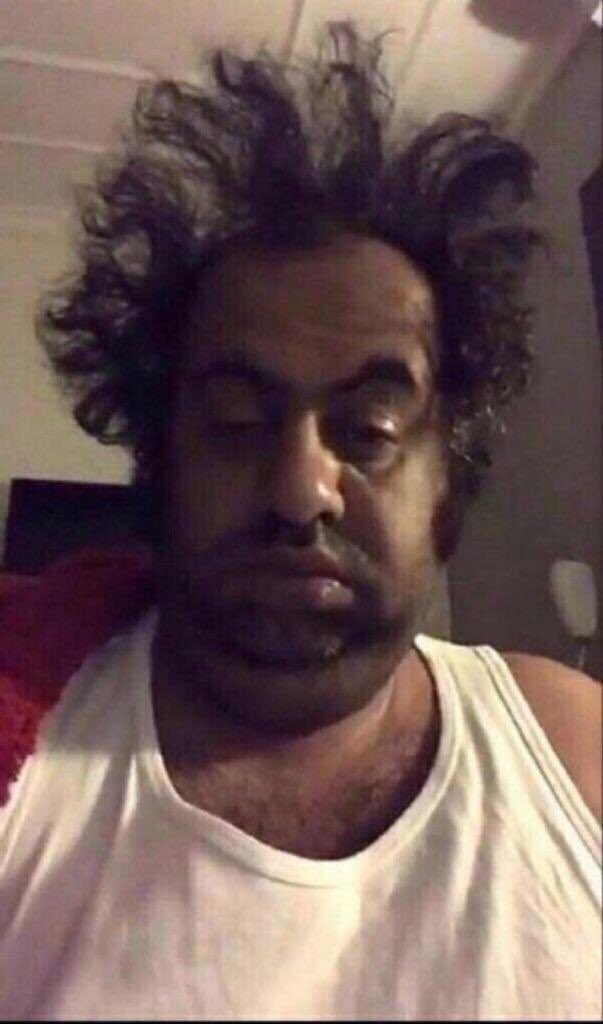 n3sseer2's tweet photo. @Rawh_8 @mli54h ي بنت الحلال وش يغيرك مانفع فيك شي https://t.co/yAILMzvaJp