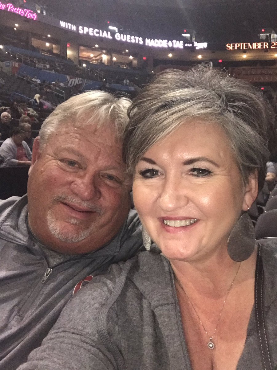 YukBGone's tweet photo. It’s almost show time #BSOKC https://t.co/E2YrDpaop5
