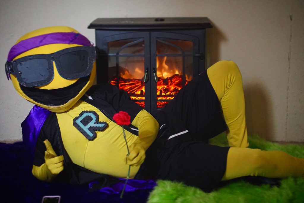 Let’s go to a rave 🌹 Happy #ValentinesDay ❤️ #Raveman