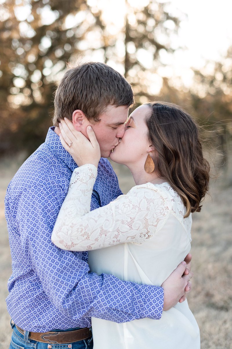BellarRachel's tweet photo. Happy love day to my forever valentine.  ♥️
•
•
•
Also, 100 day countdown until our wedding starts today! #ByeByeBellar #HelloEasdon https://t.co/6PJhUoXIOZ