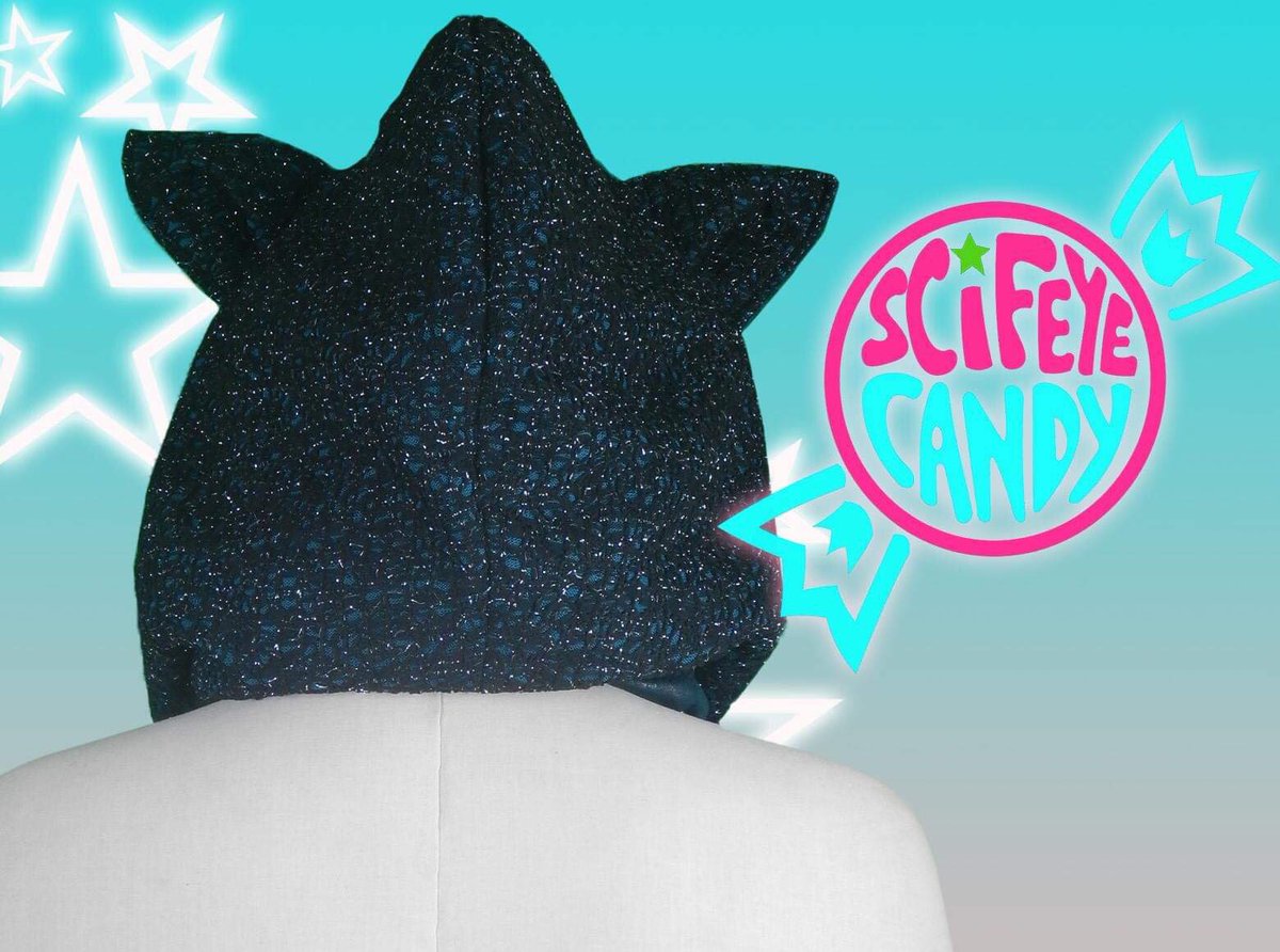 scifeyecandy's tweet photo. Ninja Kitty Winter Cowl! https://t.co/BXP7bn4F3E