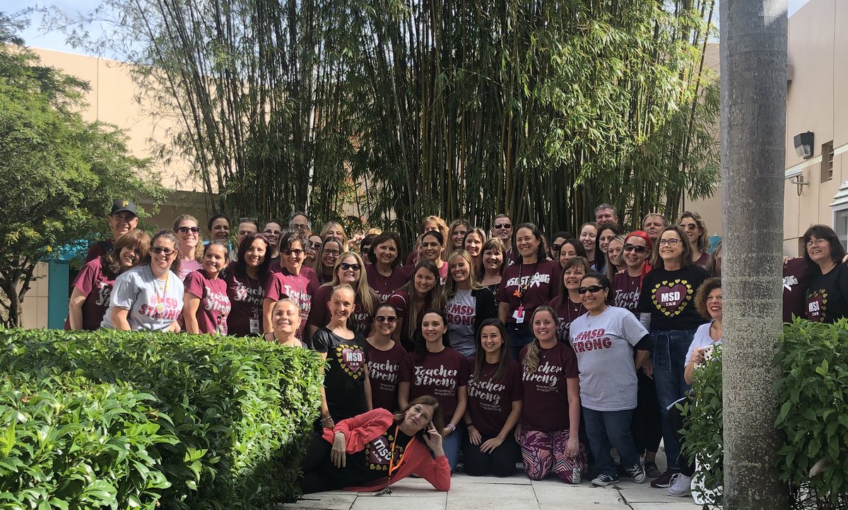 CreekEce's tweet photo. Embassy Creek continues to stand with MSD! @PrincipalMSD #MSDSStrong #2getherInServiceAndLove https://t.co/Dd6W0aFboe