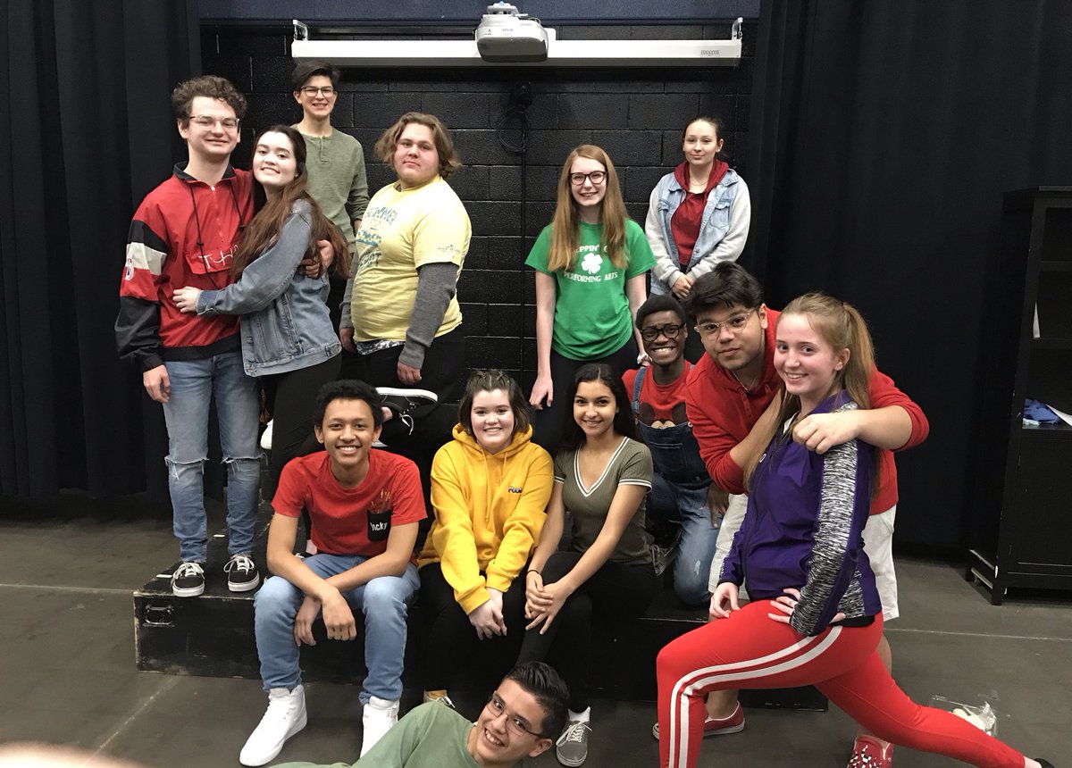 DECET6843's tweet photo. 🚦Happy Valentines Day from our theater program!💗 https://t.co/EU9z8i4aEb