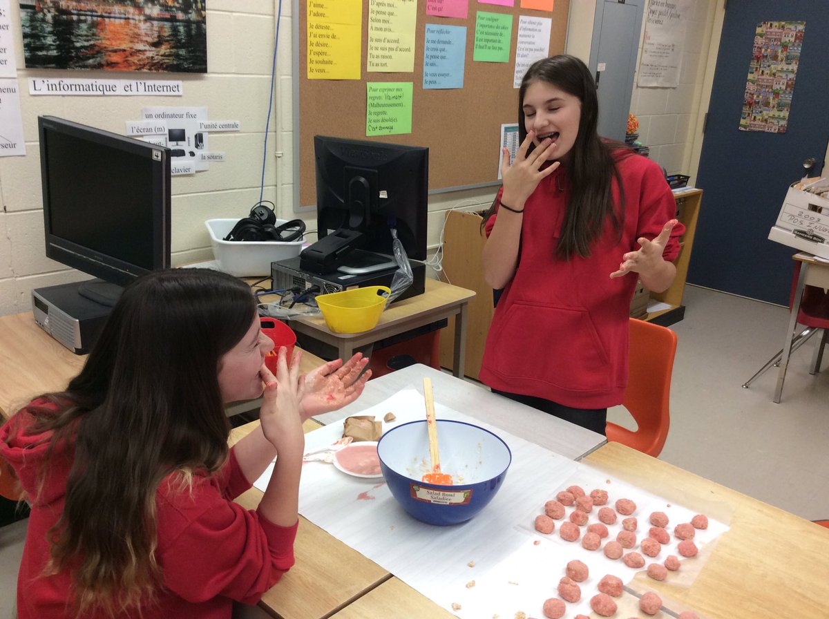 Little Sisters group <a href="/Wolves_927/">nicholaswilson@tvdsb</a> made sweet treats today.  So gooey but oh so yummy! Happy Valentines Day!