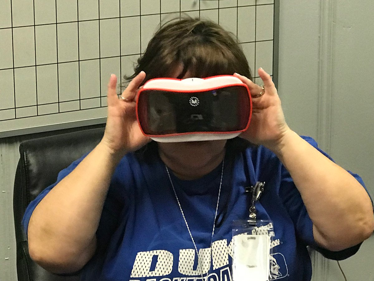 WillsPointMS's tweet photo. Our teachers have learned many great new tech tools this week! From programming Sphero robotic balls, using augmented and virtual reality in lessons, and immediately incorporating Activpanels as soon as they got delivered this afternoon, it’s been an exciting week! https://t.co/rOmrhVaZVr