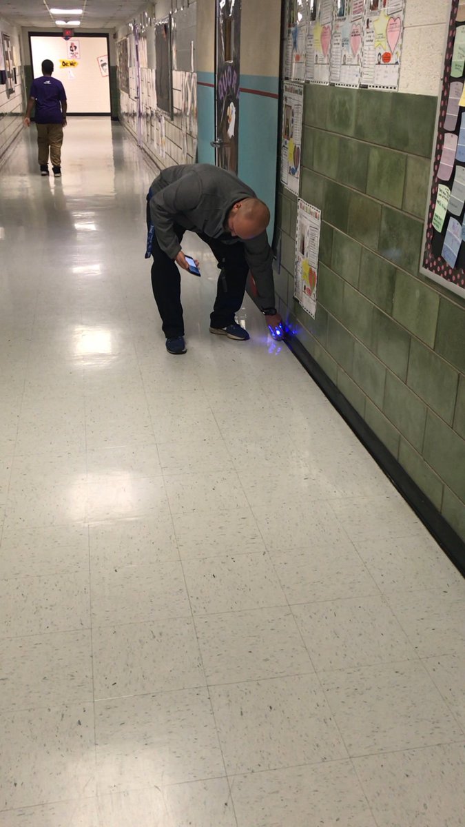 WillsPointMS's tweet photo. Our teachers have learned many great new tech tools this week! From programming Sphero robotic balls, using augmented and virtual reality in lessons, and immediately incorporating Activpanels as soon as they got delivered this afternoon, it’s been an exciting week! https://t.co/rOmrhVaZVr